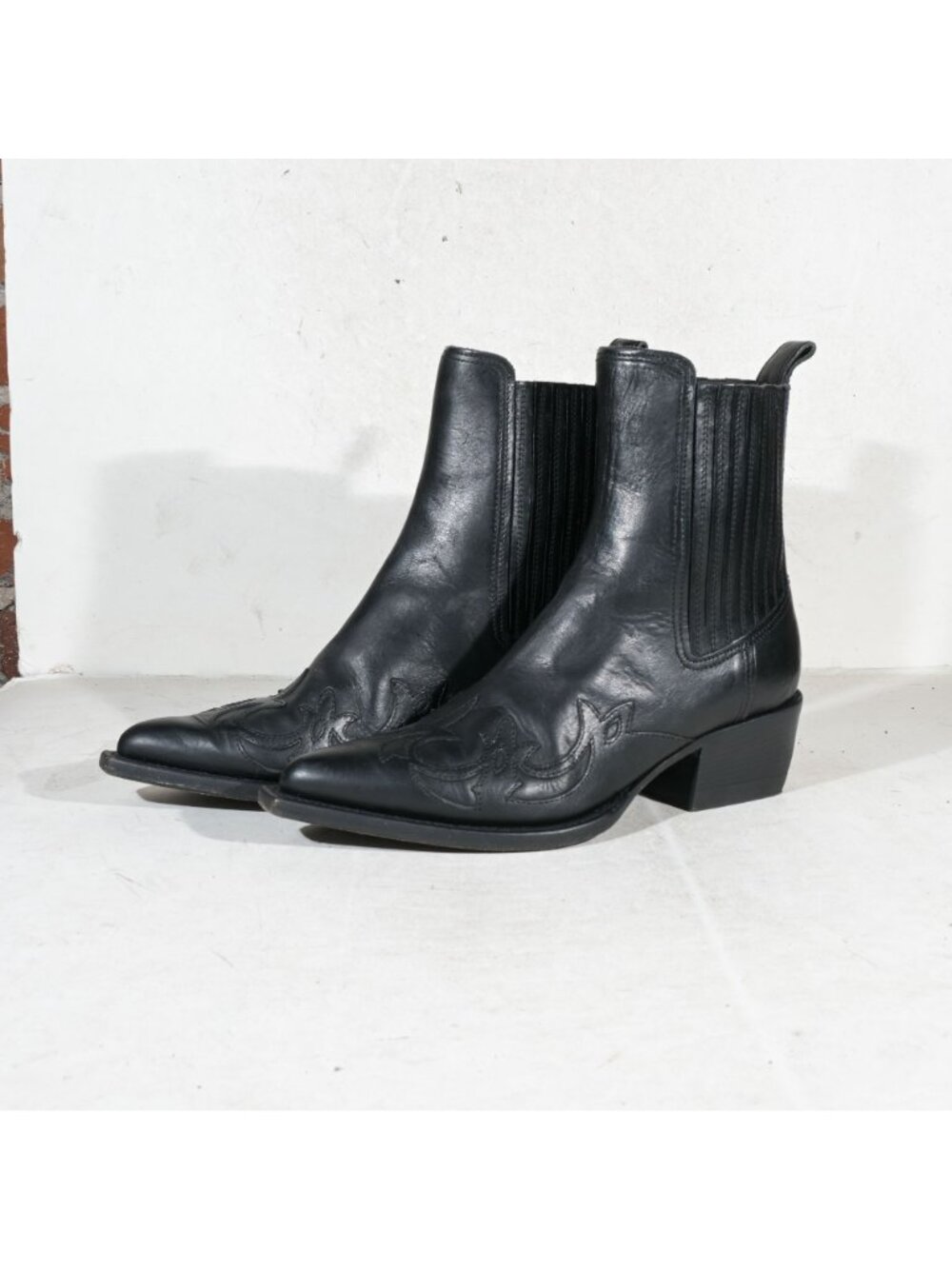 Golden Goose Black Leather Western Chelsea Ankle Boots Italy Womens 39 - Picture 2 of 9